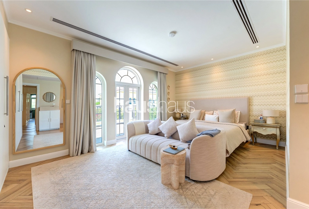 4 bedroom villa for sale - haus & haus