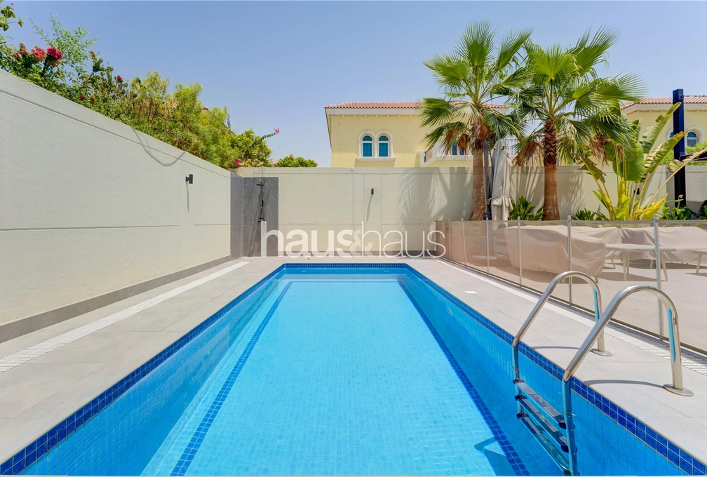 4 bedroom villa for sale - haus & haus