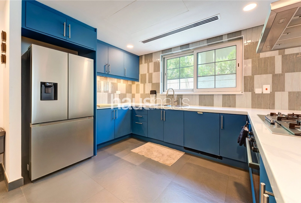 4 bedroom villa for sale - haus & haus