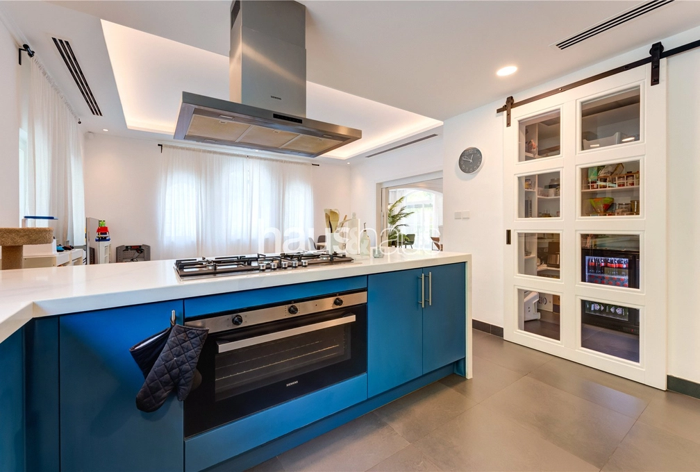 4 bedroom villa for sale - haus & haus