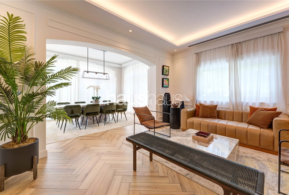 4 bedroom villa for sale - haus & haus