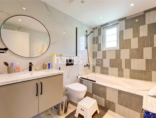 4 bedroom villa for sale - haus & haus