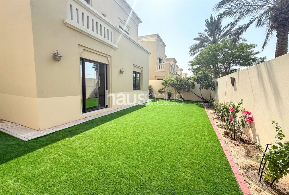 3 bedroom villa for sale - haus & haus