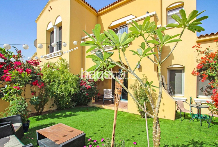 2 bedroom villa for sale - haus & haus