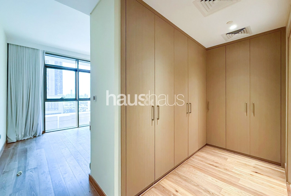 mobile-banner - Haus and Haus