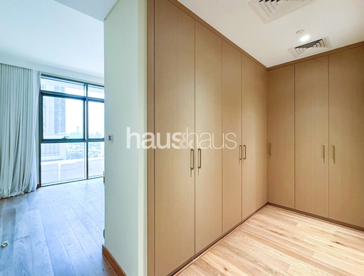 mobile-banner - Haus and Haus