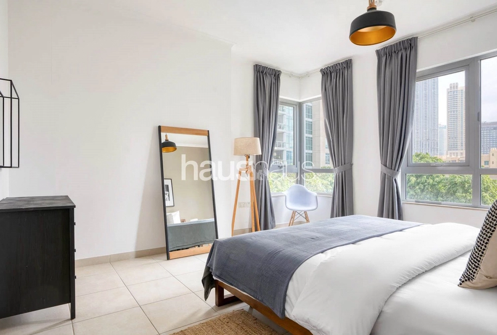 1 bedroom apartment for sale - haus & haus