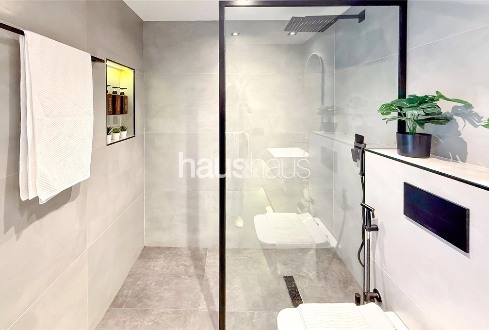 1 bedroom apartment for sale - haus & haus