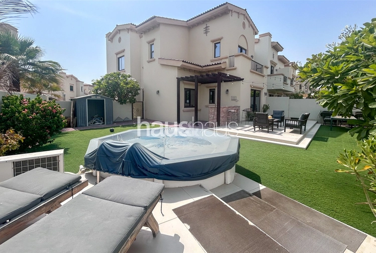 4 bedroom villa to rent - haus & haus
