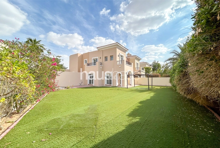 3 bedroom villa to rent - haus & haus