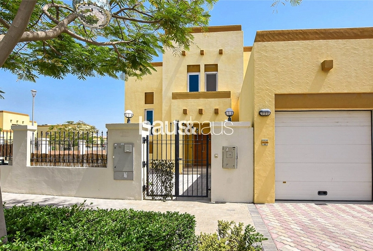 3 bedroom villa to rent - haus & haus