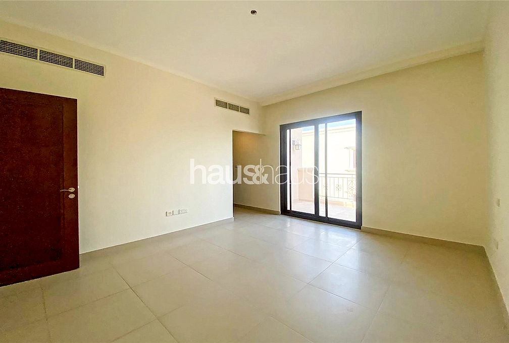 5 bedroom villa to rent - haus & haus