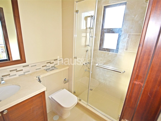 5 bedroom villa to rent - haus & haus