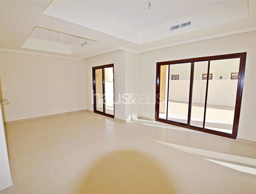 5 bedroom villa to rent - haus & haus