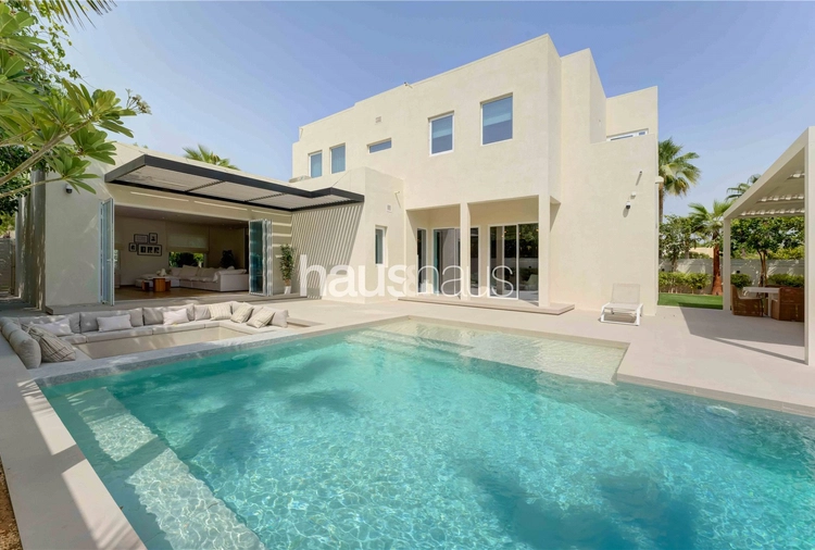 4 bedroom villa for sale - haus & haus