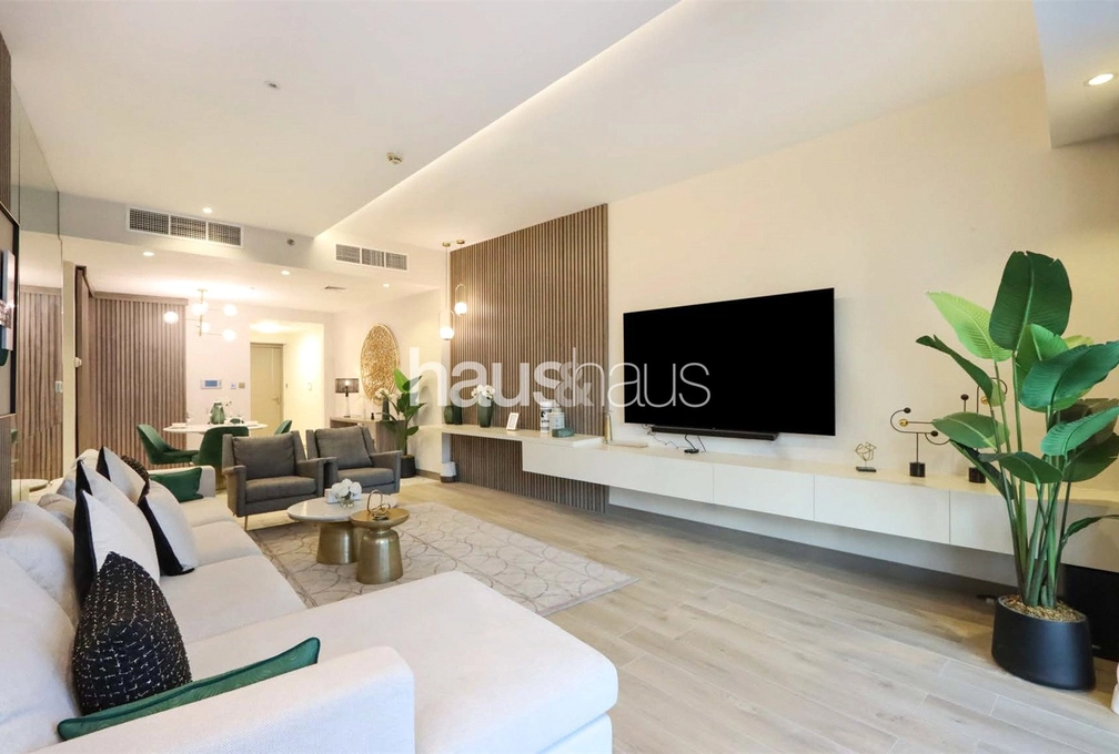 mobile-banner - Haus and Haus