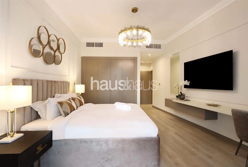 mobile-banner - Haus and Haus