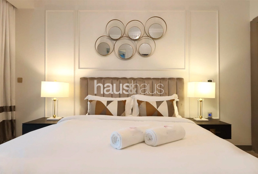 mobile-banner - Haus and Haus