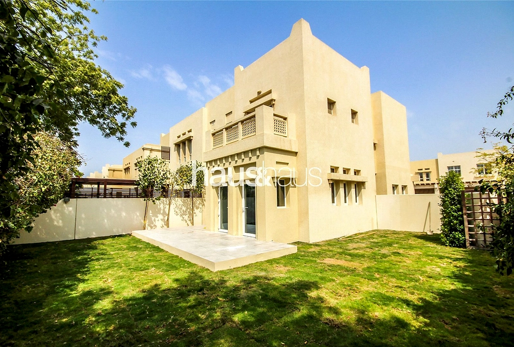 4 bedroom villa to rent - haus & haus