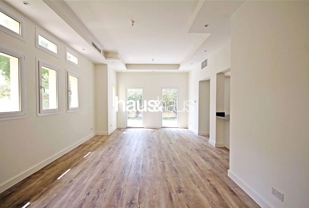 4 bedroom villa to rent - haus & haus