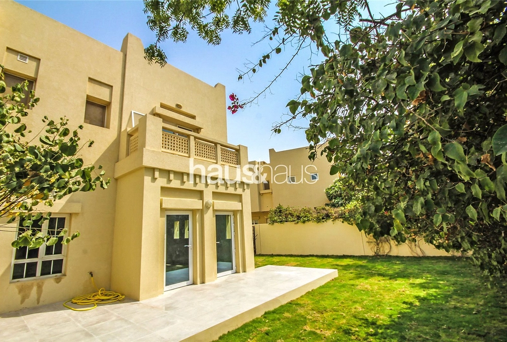 4 bedroom villa to rent - haus & haus