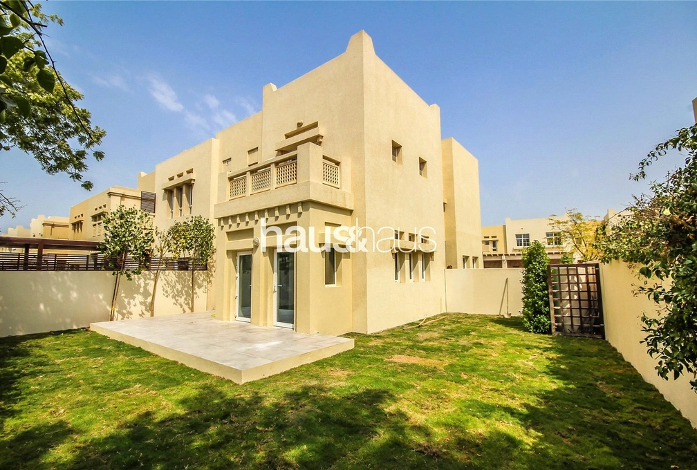 4 bedroom villa to rent - haus & haus