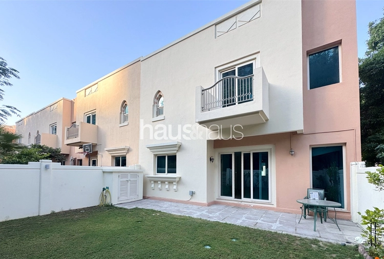 4 bedroom townhouse to rent - haus & haus