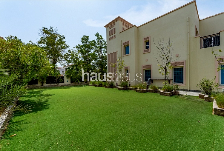 3 bedroom villa for sale - haus & haus