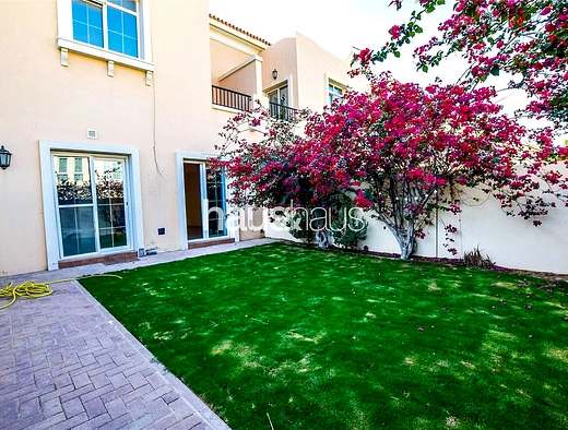 2 bedroom villa to rent - haus & haus