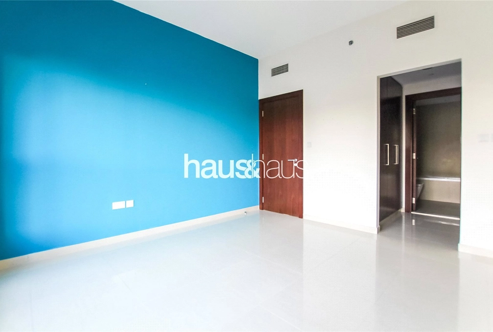mobile-banner - Haus and Haus