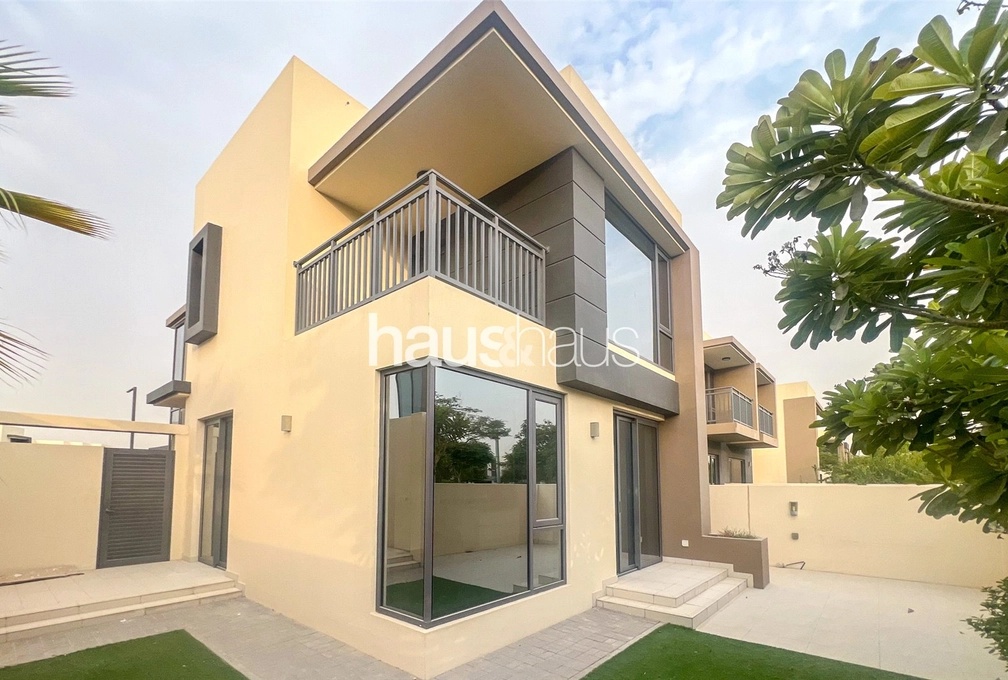4 bedroom villa to rent - haus & haus