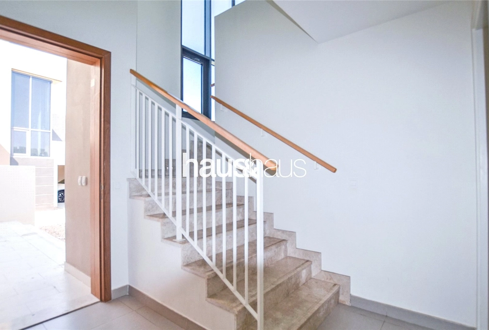 4 bedroom villa to rent - haus & haus