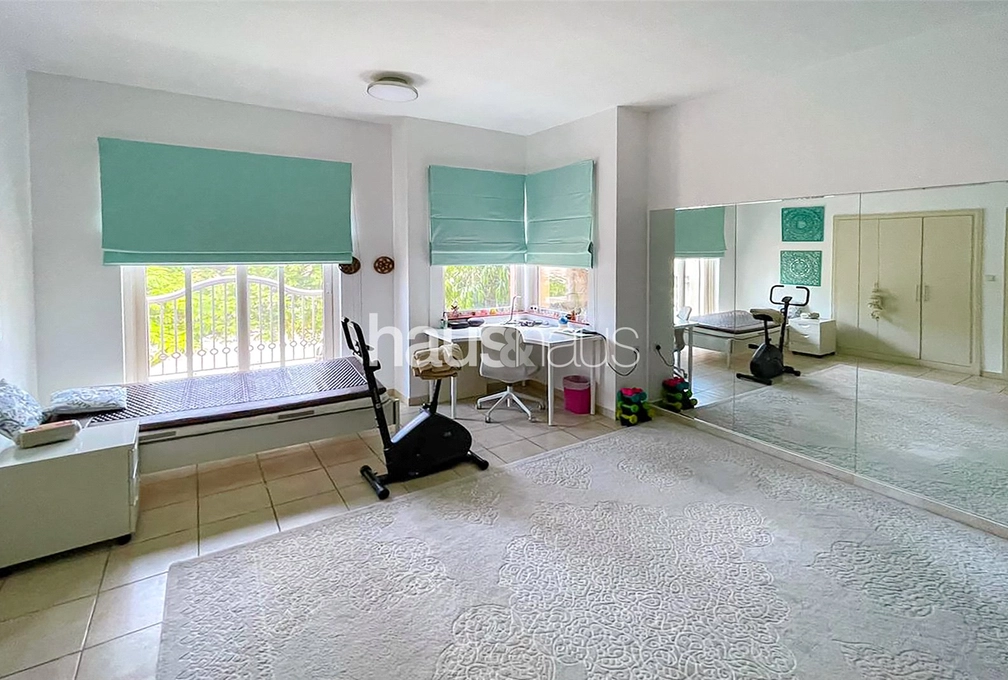 5 bedroom villa to rent - haus & haus