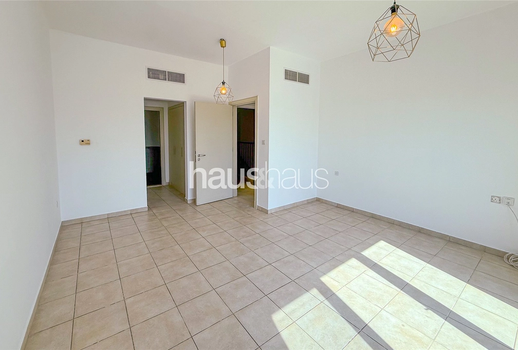 5 bedroom villa to rent - haus & haus