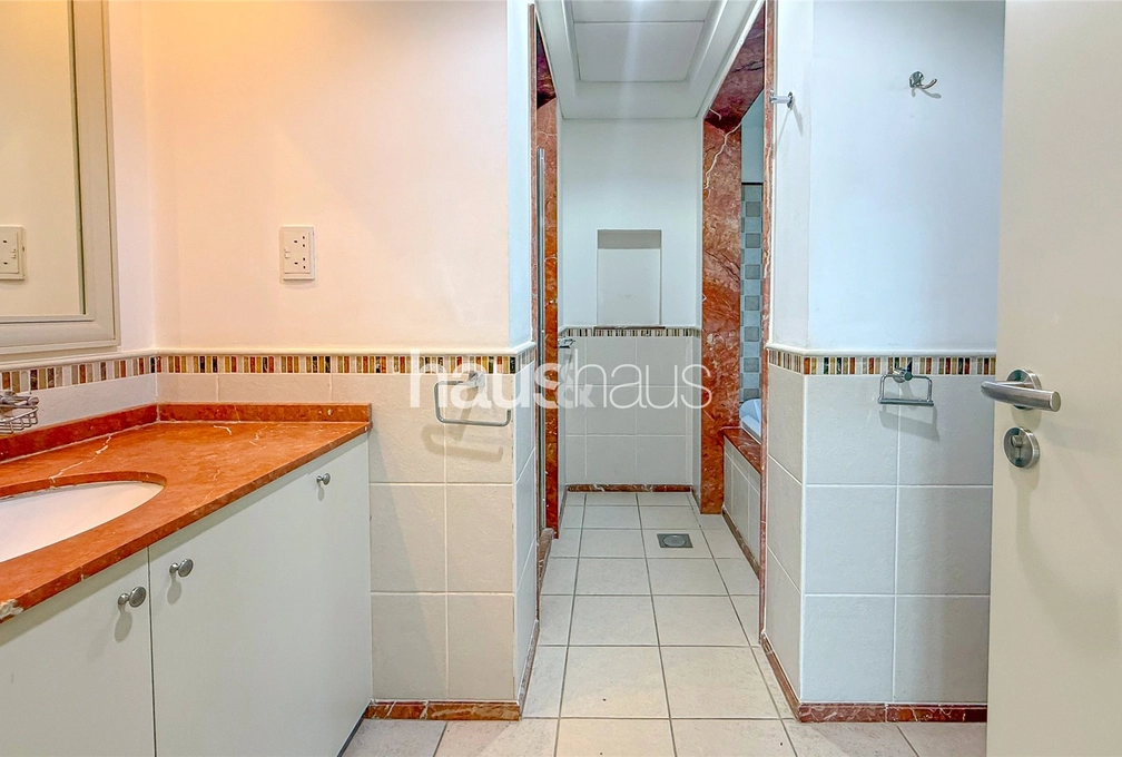 5 bedroom villa to rent - haus & haus