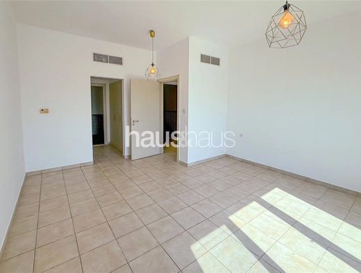 5 bedroom villa to rent - haus & haus