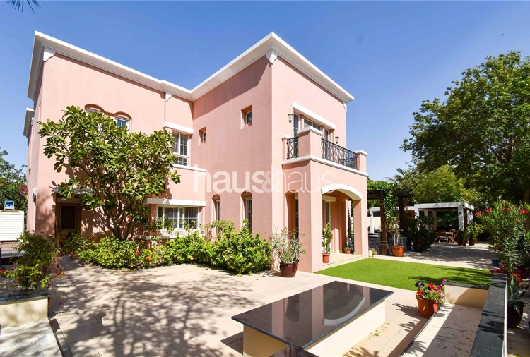 5 bedroom villa for sale - haus & haus