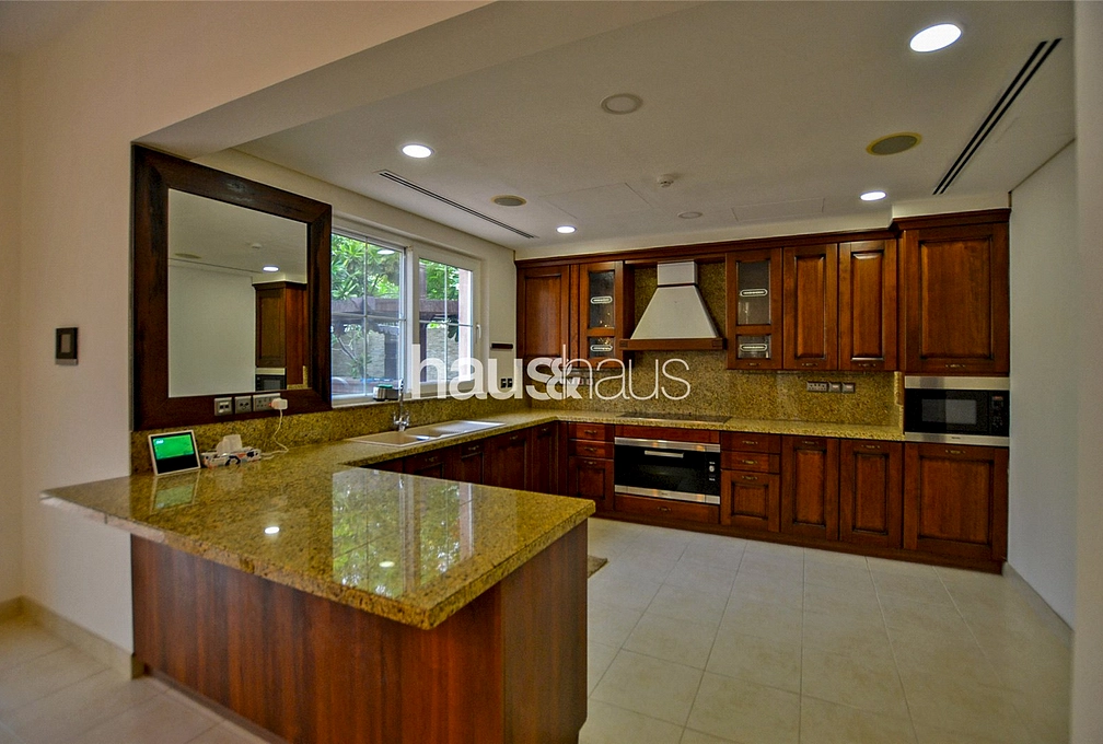 4 bedroom villa to rent - haus & haus