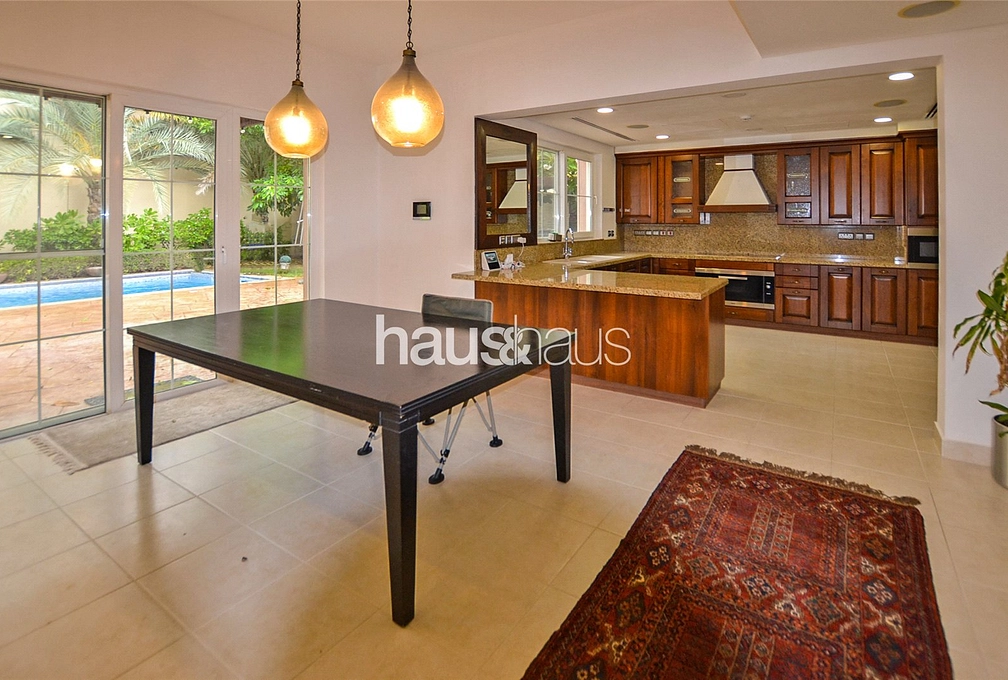 4 bedroom villa to rent - haus & haus