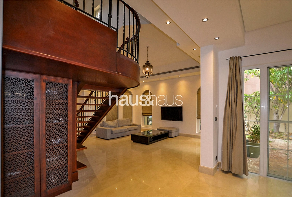 4 bedroom villa to rent - haus & haus