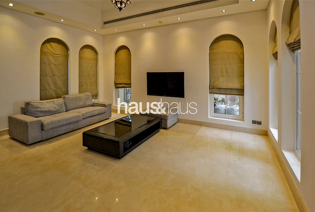 4 bedroom villa to rent - haus & haus