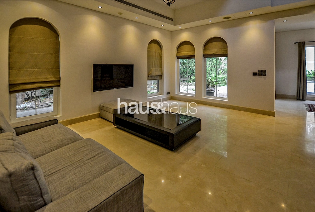 4 bedroom villa to rent - haus & haus