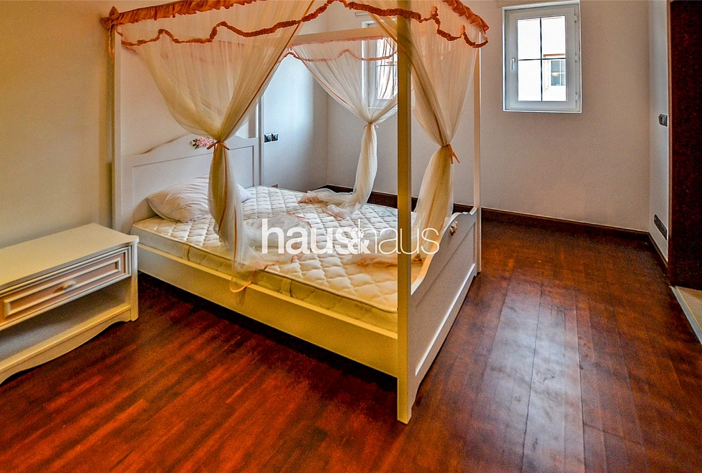 4 bedroom villa to rent - haus & haus