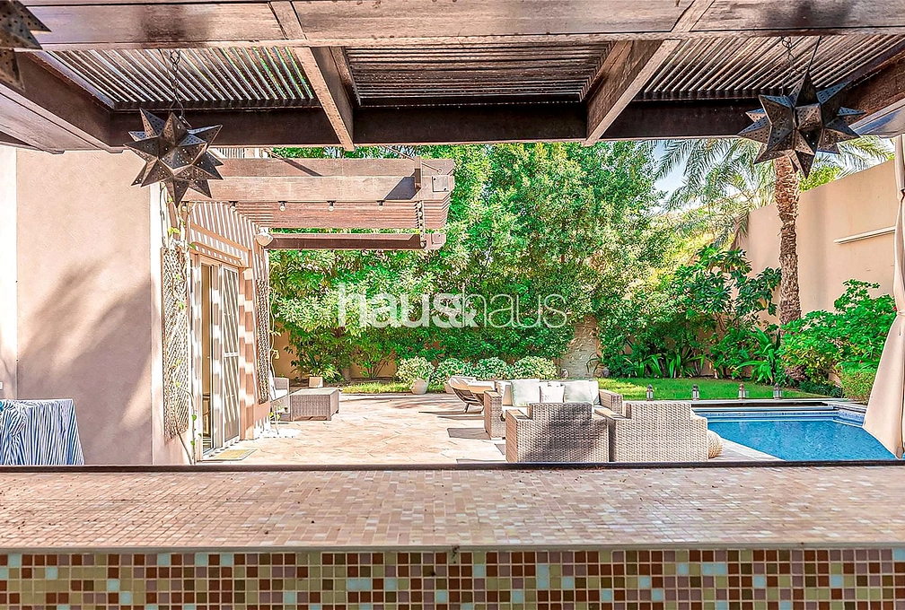 4 bedroom villa to rent - haus & haus