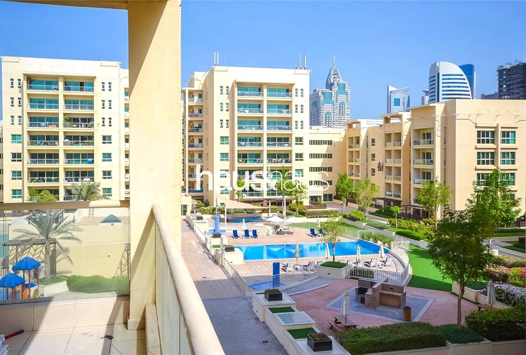 2 bedroom apartment for sale - haus & haus