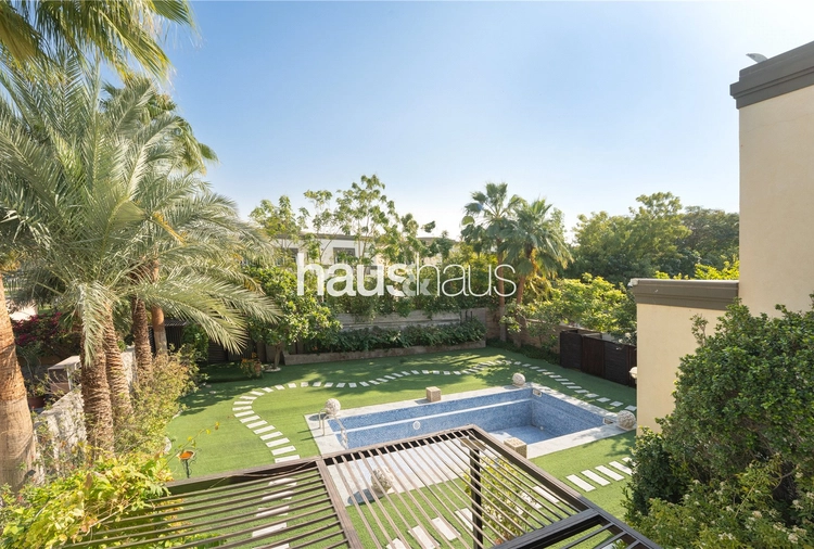 5 bedroom villa for sale - haus & haus