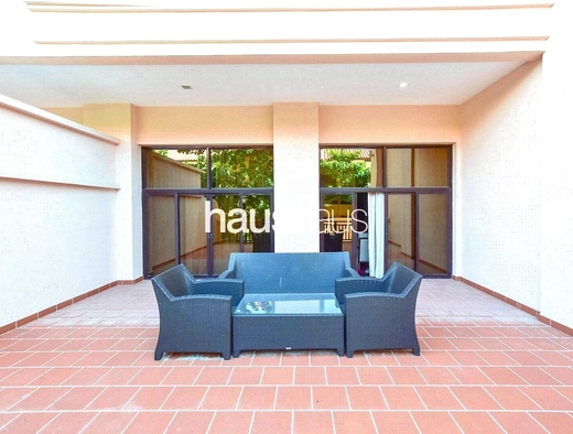 mobile-banner - Haus and Haus