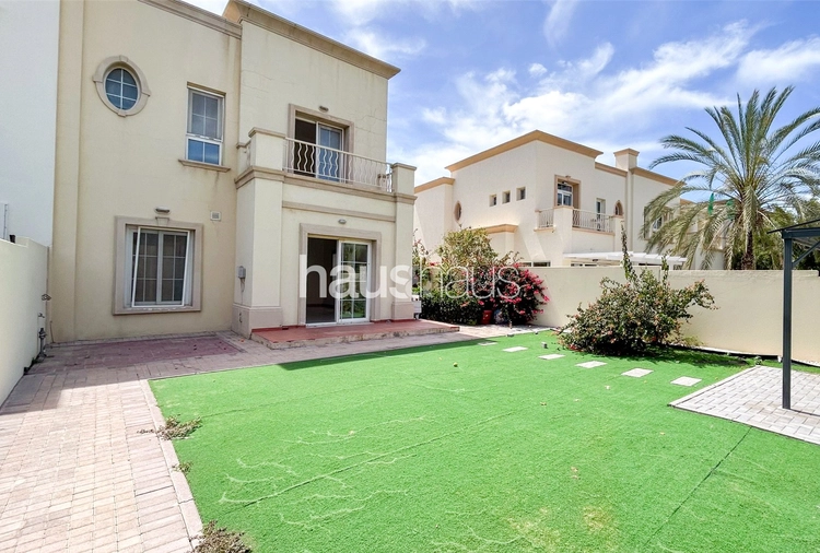 3 bedroom villa to rent - haus & haus