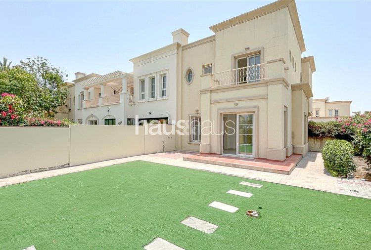 3 bedroom villa to rent - haus & haus
