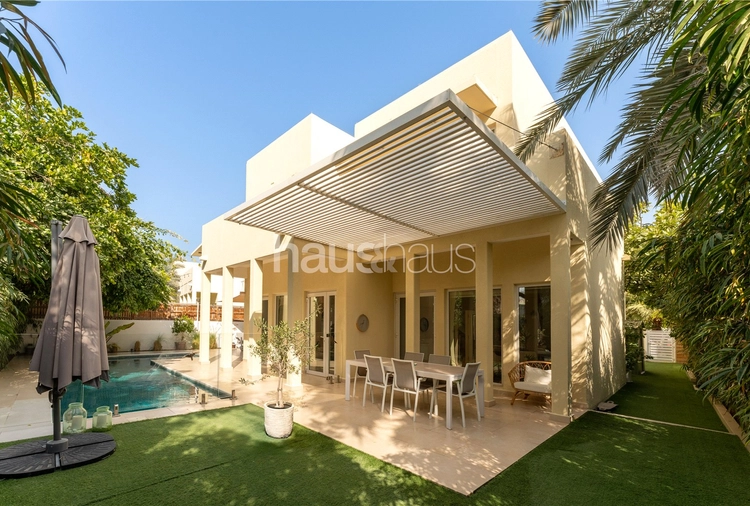 4 bedroom villa for sale - haus & haus